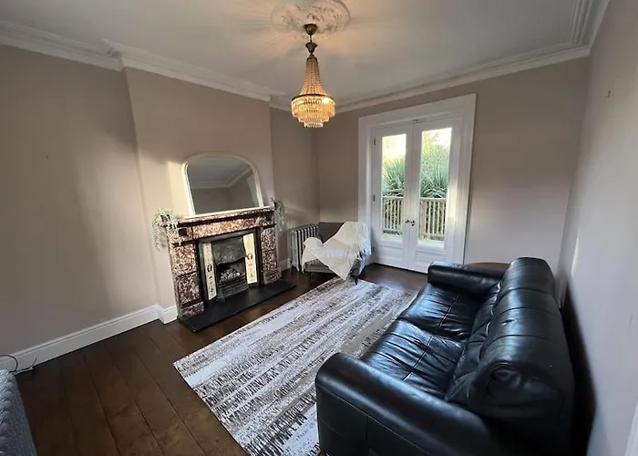 Tranquil Retreat In Historic Chapelizod 펜션 *