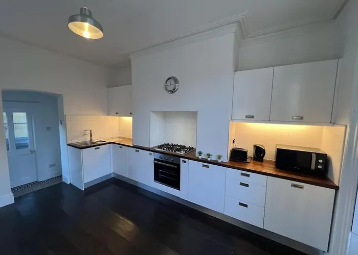 Tranquil Retreat In Historic Chapelizod Dublin