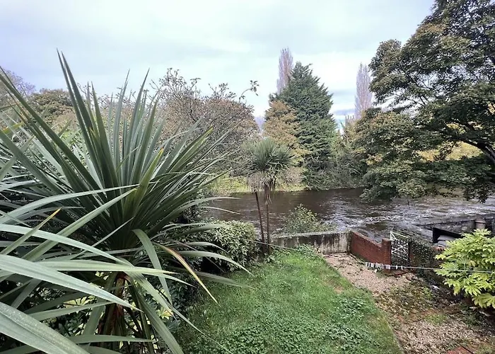 Vakantiehuis Tranquil Retreat In Historic Chapelizod